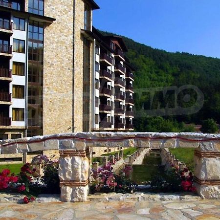 Апартамент Лукс В Спа Хотел Свети Спас Velingrad Exterior foto